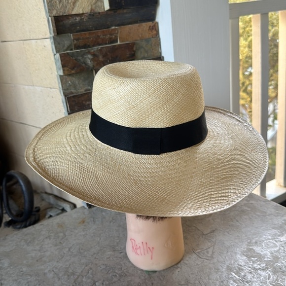 Montecristi ?Handmade in Ecuador Elegant Straw Hat with Black Band main image 5